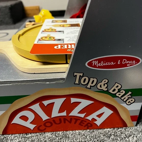 Melissa & Doug Top & Bake Pizza Counter - Picture 9 of 9